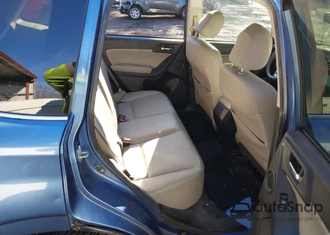 2015 Subaru Forester 2.5I Limited z USA, uszkodzony, nr VIN JF2SJARC3FH461181